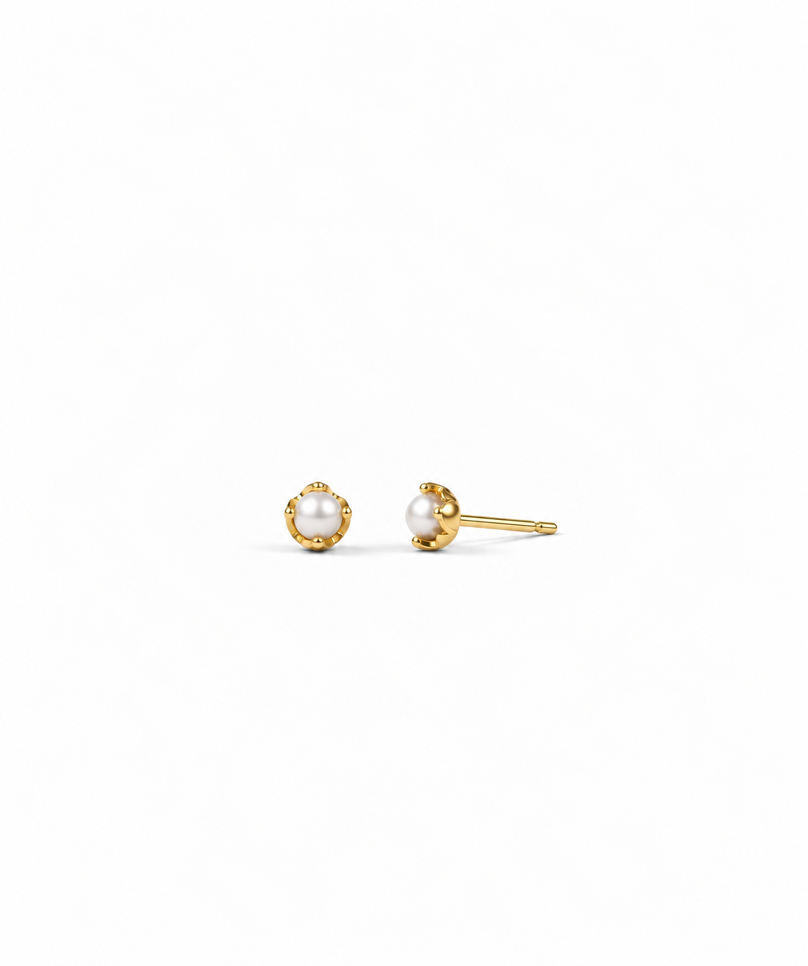 Aurelia Pearl Studs