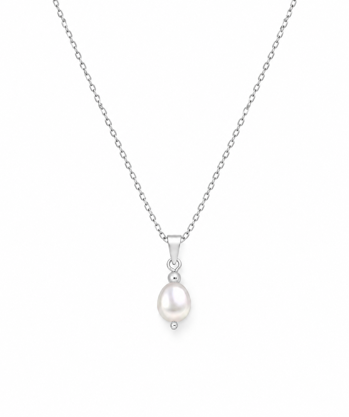 Elara Pearl Necklace