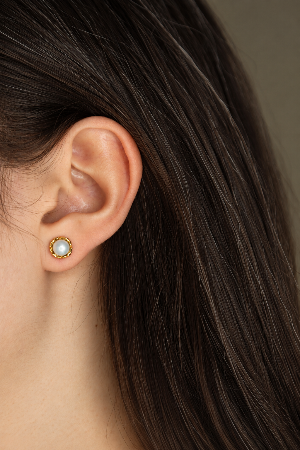 Aurelia Pearl Studs